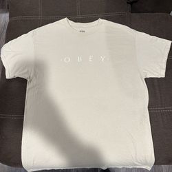 Obey T-shirt 
