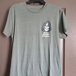 Men's Medium Shirt 