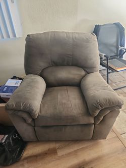 Free sofa reclinable