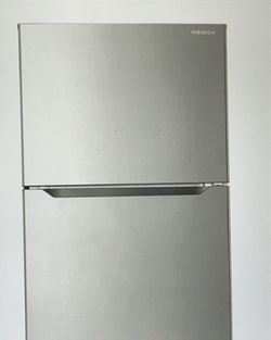 INSIGNIA REFRIGERATOR 2 DOORS