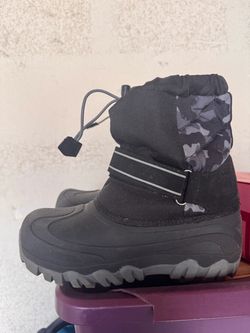 Kids snow boots