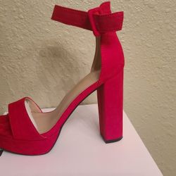 Size 8.5 Like New 5in RED Platform Heel 