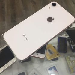 iPhone XR 64 GB At&t Cricket Net10 H2o Compatible 