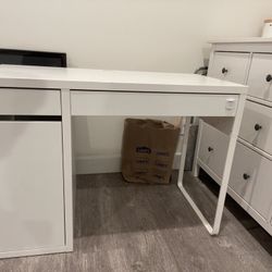 White Ikea Micke Desk 