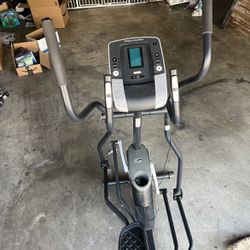 Elliptical workout machine