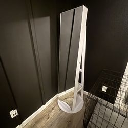 Spinning Jewelry Mirror