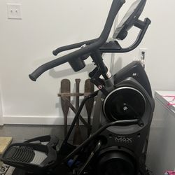 Bowflex  Max Trainer M9 With Mat