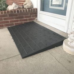 3" High Rubber 3-Channel Threshold Ramp 600 lb (Jh2071)