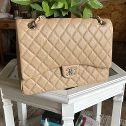 Shoulder Bag With Chained Strap