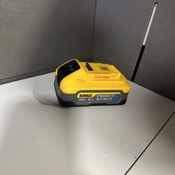 DEWALT DCBP520 Battery Power stack 5AH PRICE IS FIRM