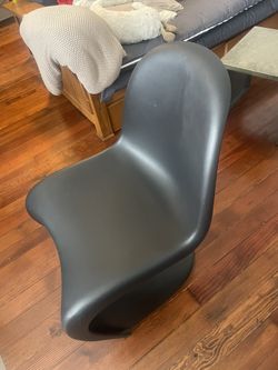 VITRA PANTON CHAIR (Black Matte) 
