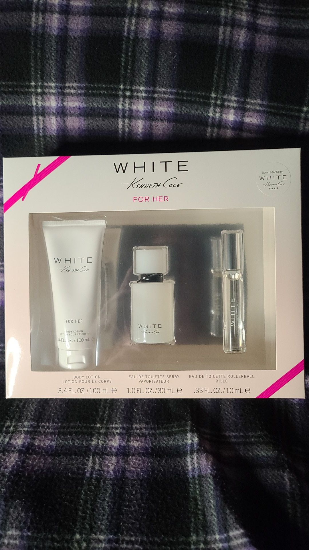 White for Her gift set by Kenneth Cole