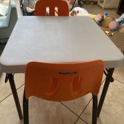 Lifetime Kids Table With 2 Chairs 
