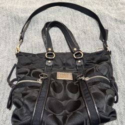 Coach Poppy Signature Black Tote Bag (13843) – Excellent Condition 