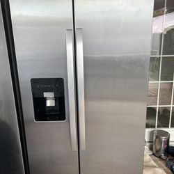 Whirlpool Refrigerator Side By Side 36”W