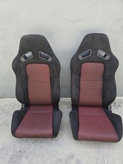 Universal Racing Bucket Seats