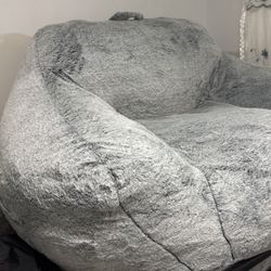 Tufted Couch 