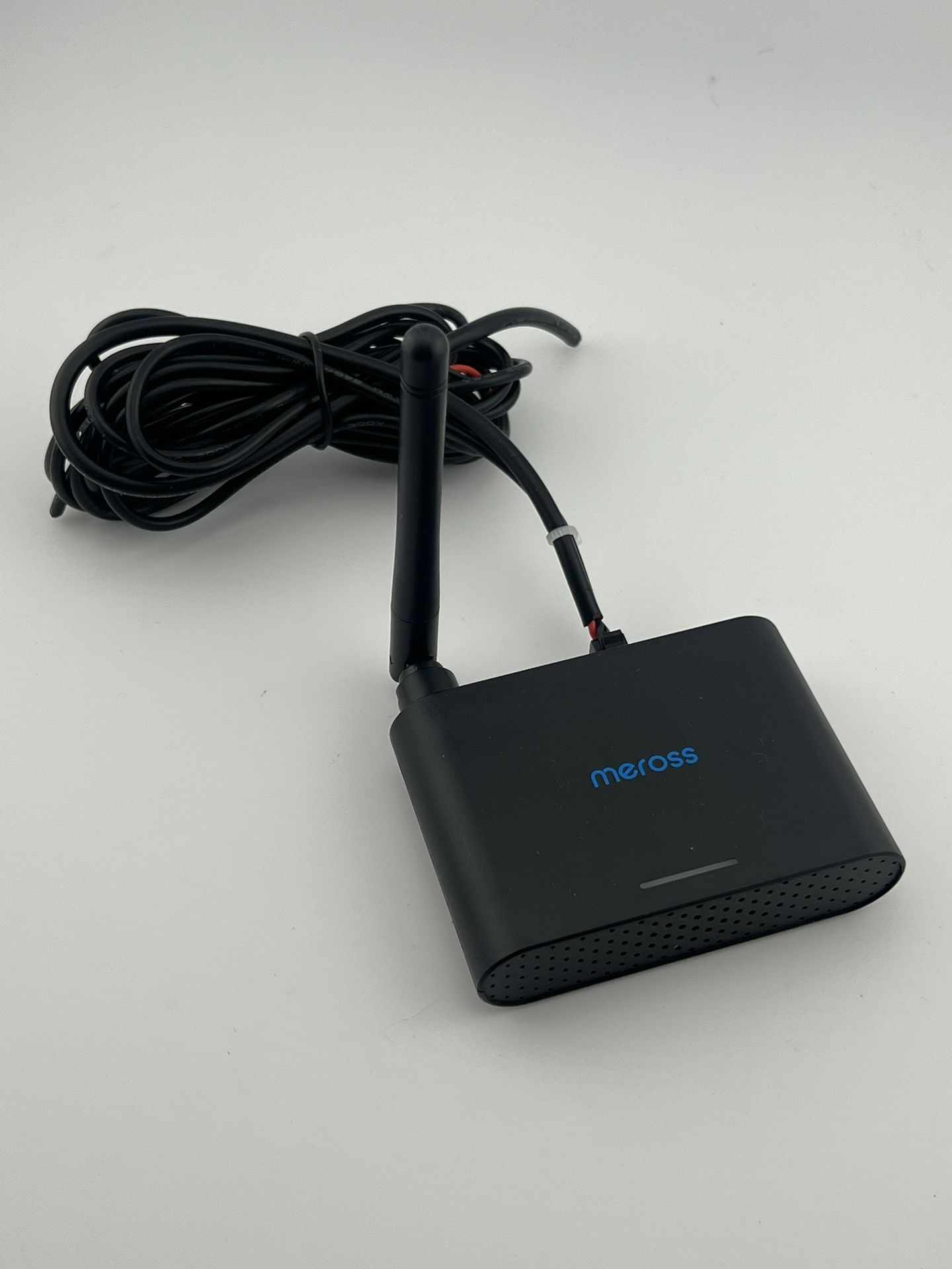 Meross Collie Smart Wi-Fi Garage Door Opener with External Antenna MSG200