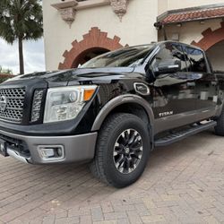 2017 Nissan Titan Pro4x