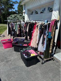 Large Lot of Women's / misses Clothing