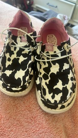 Hey dudes size-W8
