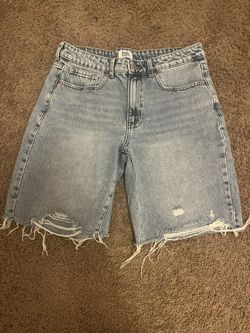 Women’s Jorts, size 29, Light Washed Blue