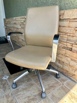 High Quality Genuine Leather Office Chair 100% Good Condition i have 4 at $45 each