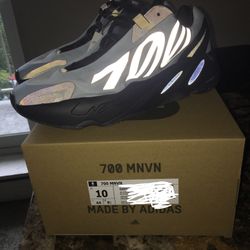 ADIDAS YEEZY BRAND SZ 10