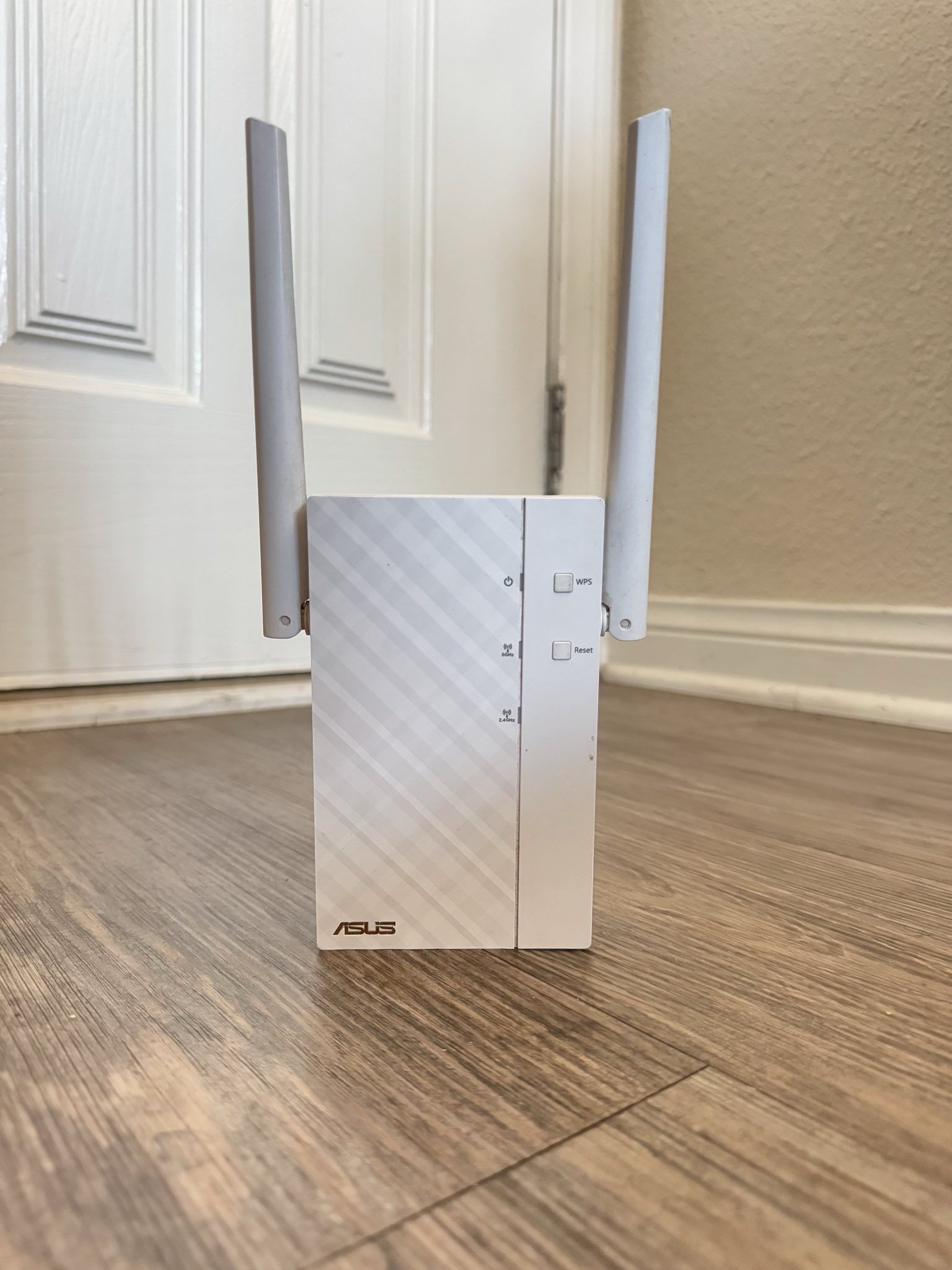 ASUS WiFi Range Extender
