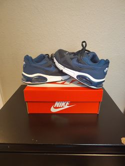 Nike Air Max IVO (PS) Size 2Y 