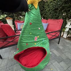 Christmas Tree Pet Bed 