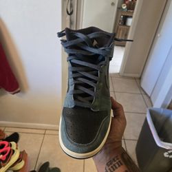 Nike Dunk High Retro PRM
Faded Spruce Men's Size 10 Excellent Condition 