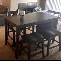 Kitchen Table With 2chairs And 2 Stools