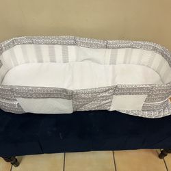 Baby Delight Snuggle Nest 