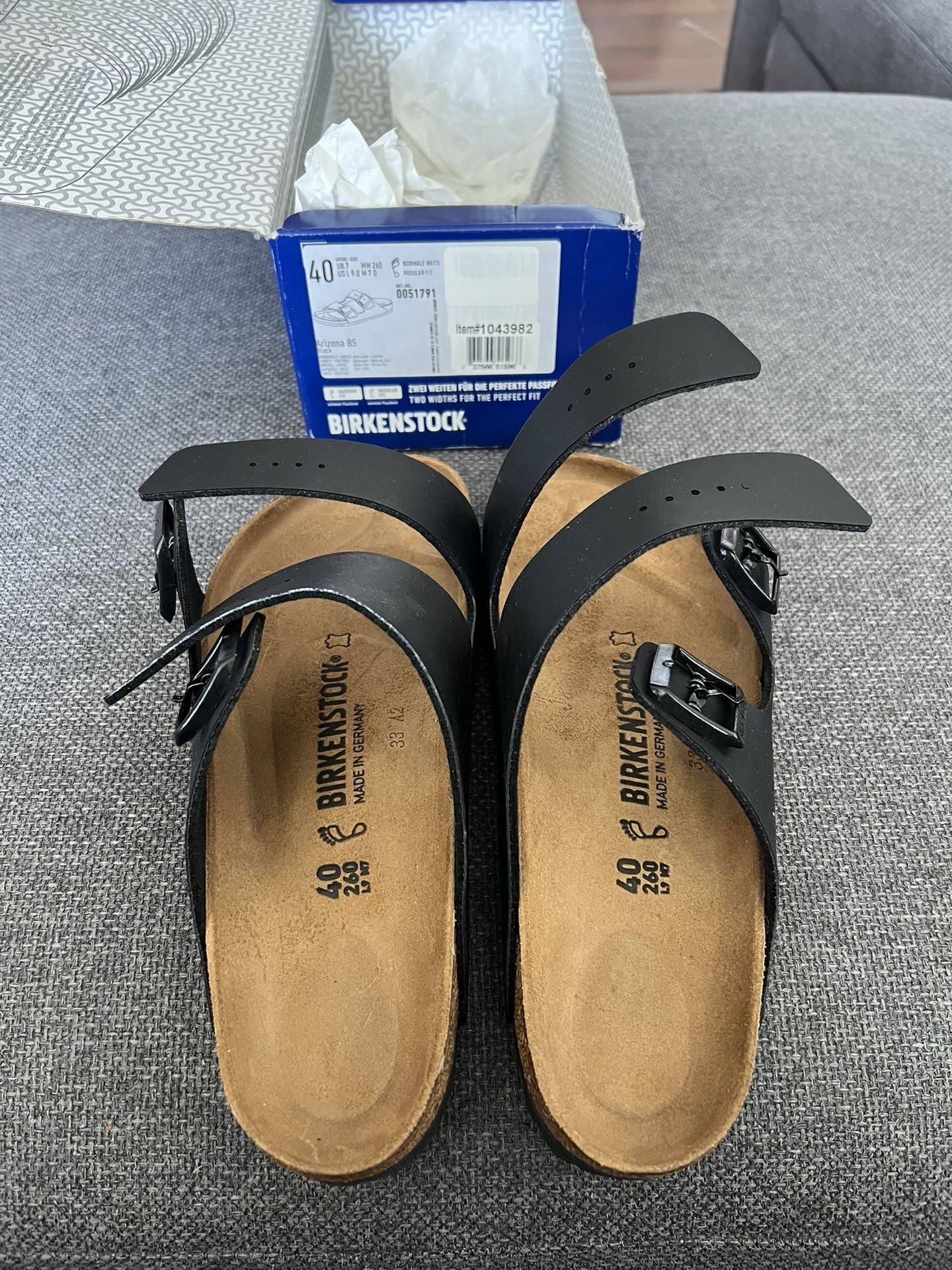 New In Box Birkenstock Arizona Black