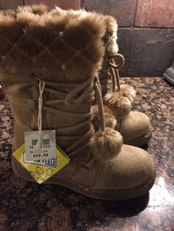 Brand new girls boots size 11.5