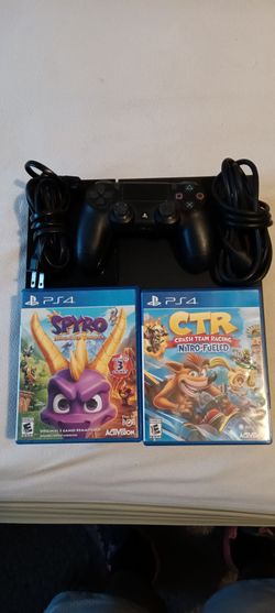 Sony PlayStation 4 Console Bundle with Spyro Reignited Trilogy and CTR Nitro-Fueled
