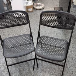 Set Of 2 Ventilated Folding Chairs. $30. City Of Orange 🍊