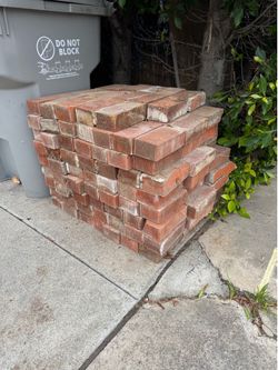 FREE BRICKS