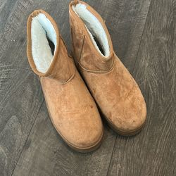 Women’s Size 10 Boots