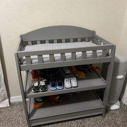 BABY CHANGING TABLE $50