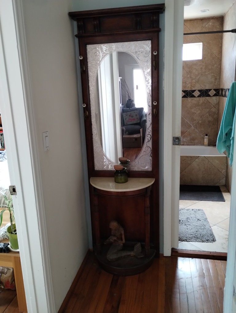 Antique Corner Cabinet With Mirror