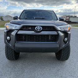 2018 Toyota 4RunnerTRD Off-Road Premium SUV