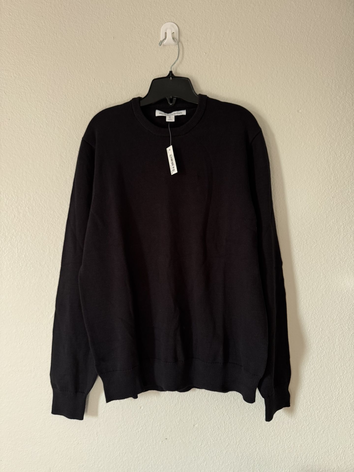 Men’s Crewneck Sweater – Black (Size Large)