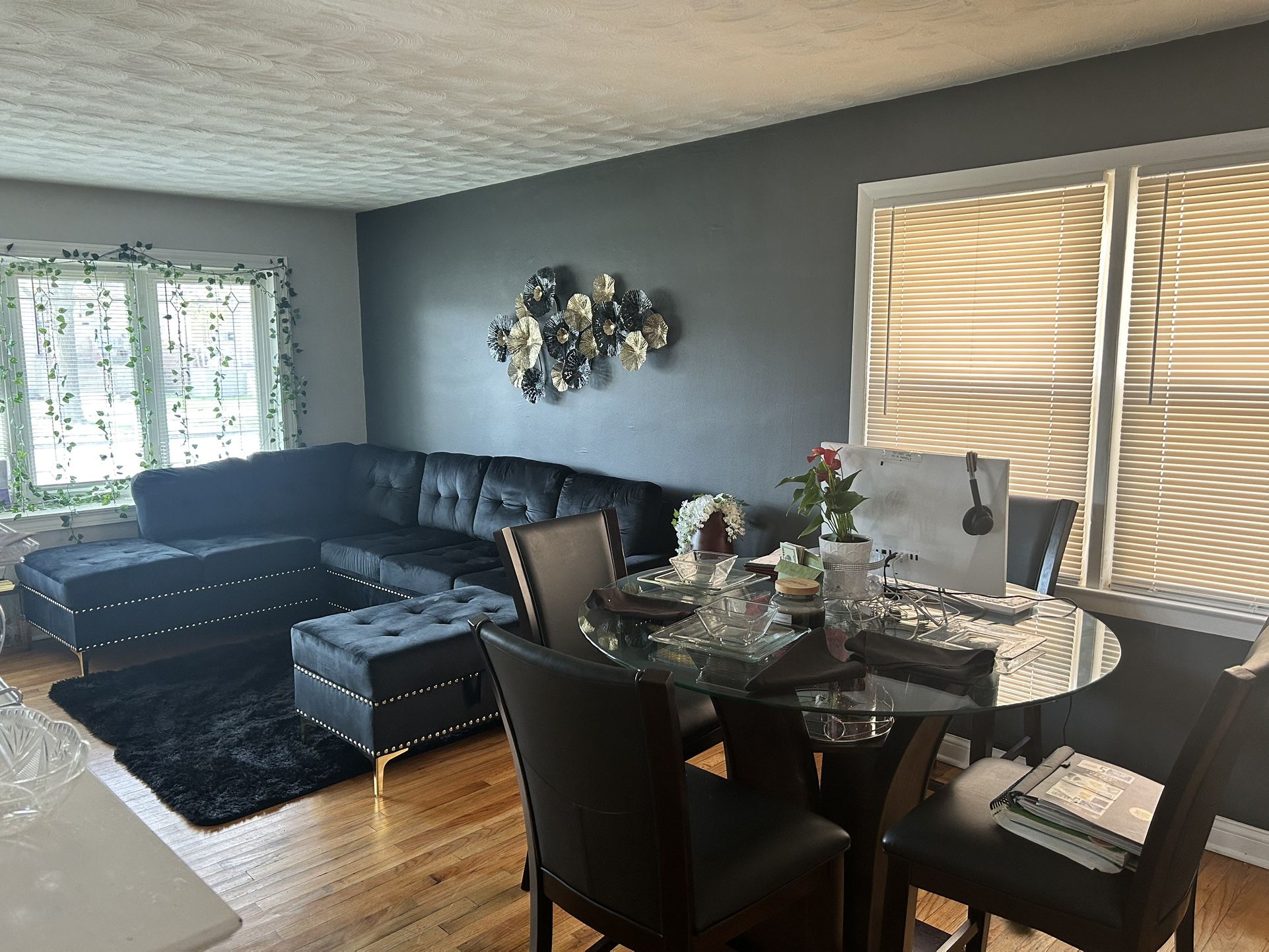Sectional With Table