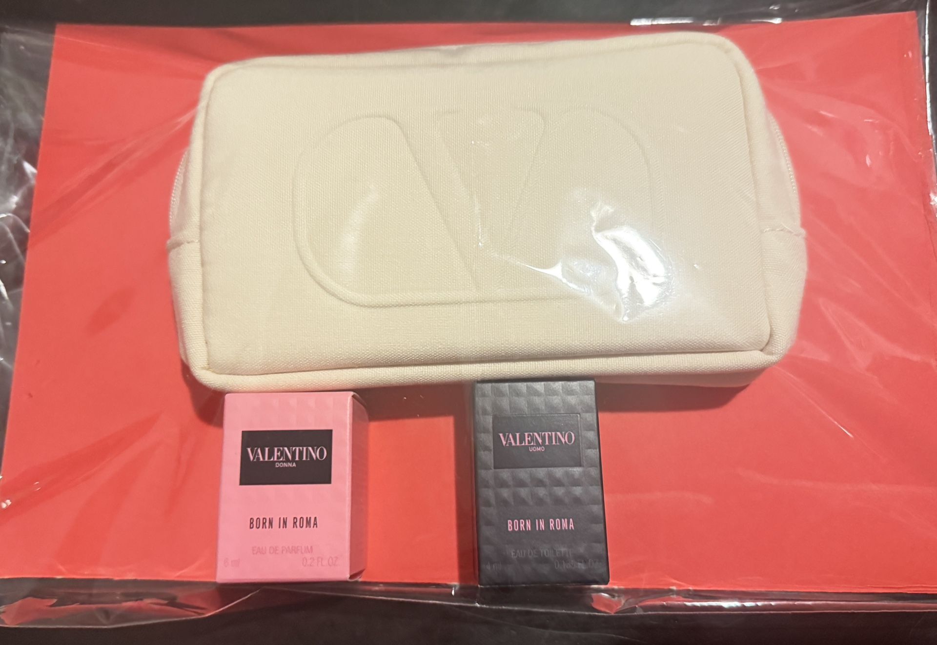 Valentino bag with two small fragrances 
