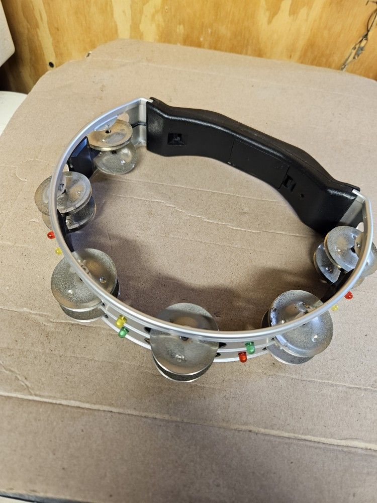 Lighted Tubarin With Motion