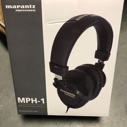 Marantz professional studio and monitoring headphones