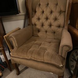 VINTAGE CHAIR