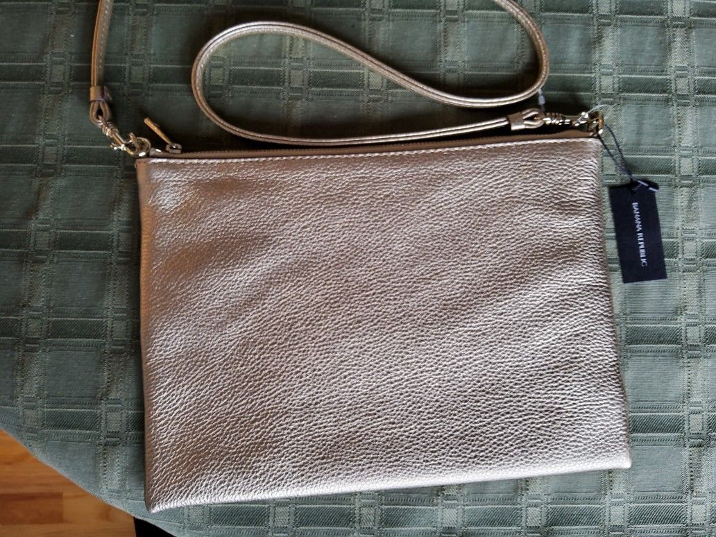 gold leather purse /new with tag